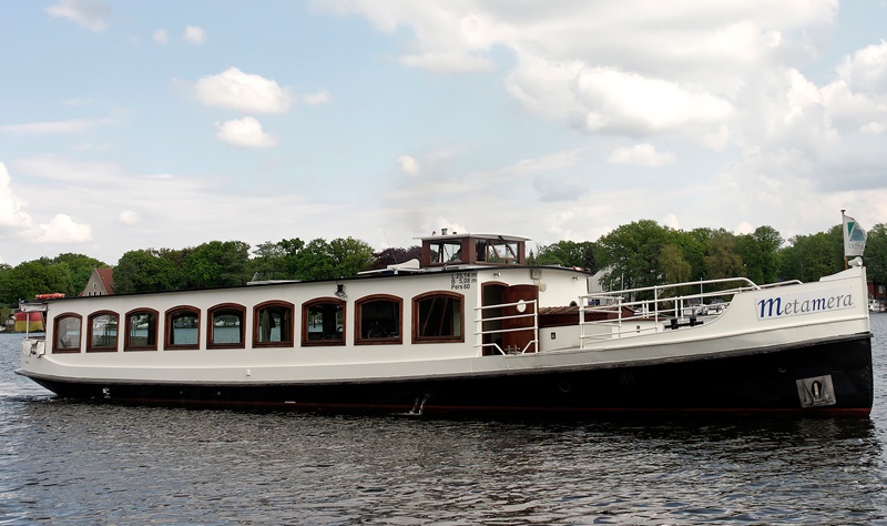 Salonschiff Metamera